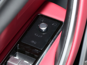 20222.0T P250 򌾫Ӣ\Ӱ п؅^