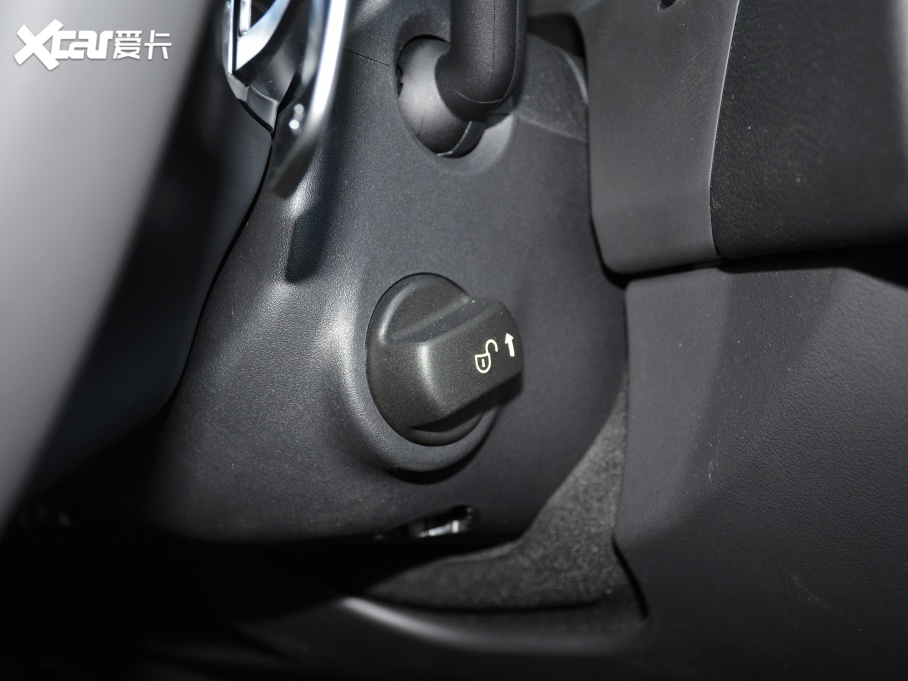 2021ݱXEL 2.0T 200PS R-DYNAMIC ഺ\Ӱ