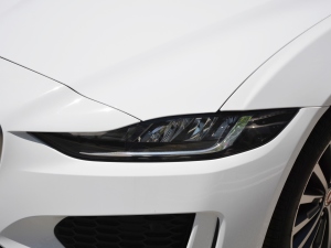 20212.0T 200PS R-DYNAMIC ഺ\Ӱ (ji)^