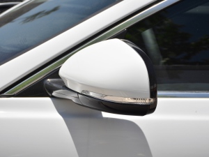 20212.0T 200PS R-DYNAMIC ഺ\Ӱ (ji)^