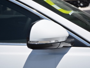 20212.0T 200PS R-DYNAMIC ഺ\Ӱ (ji)^