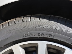 20212.0T 200PS R-DYNAMIC ഺ\Ӱ ݆̥ߴ