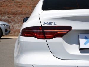 20212.0T 200PS R-DYNAMIC ഺ\Ӱ ^