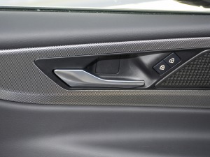 20212.0T 200PS R-DYNAMIC ഺ\(yn)(dng) g