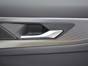 20212.0T 200PS R-DYNAMIC ഺ\Ӱ g