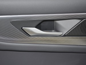 20212.0T 200PS R-DYNAMIC ഺ\Ӱ g