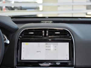 2021款2.0T 200PS R-DYNAMIC 青春运动版 空调出风口