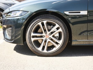 20212.0T 250PS R-DYNAMIC SM(jn)ȡ\(yn)Ӱ (x)(ji)^