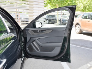 20212.0T 250PS R-DYNAMIC SMȡ\Ӱ g