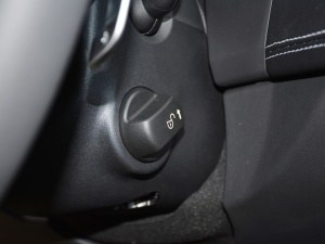 2021款2.0T 250PS R-DYNAMIC S进取运动版 空间座椅