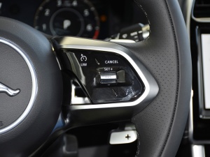 20212.0T 250PS R-DYNAMIC SMȡ\Ӱ п؅^