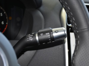 2021款2.0T 250PS R-DYNAMIC S进取运动版 中控区