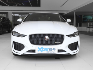 2021款2.0T 250PS R-DYNAMIC S进取运动版 正前