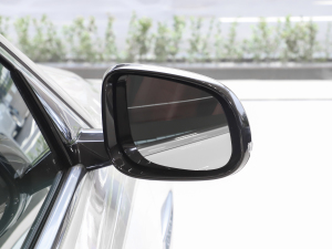 20212.0T 250PS R-DYNAMIC SM(jn)ȡ\(yn)Ӱ (x)(ji)^