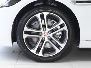 2021款2.0T 250PS R-DYNAMIC S进取运动版 轮圈