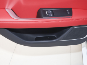 20212.0T 250PS R-DYNAMIC SM(jn)ȡ\(yn)(dng) g