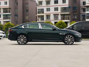 20212.0T 250PS R-DYNAMIC SEƼ\(yn)(dng)  (c)ң