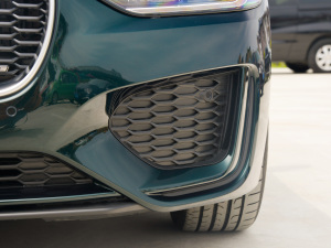 20212.0T 250PS R-DYNAMIC SEƼ\Ӱ  ^