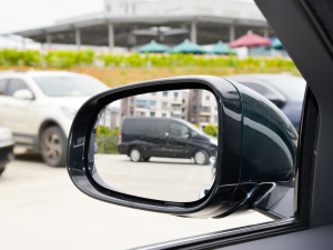 20212.0T 250PS R-DYNAMIC SEƼ\Ӱ  ^