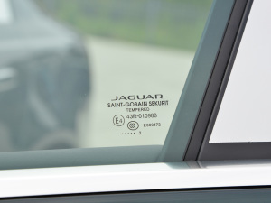 20212.0T 250PS R-DYNAMIC SEƼ\Ӱ  ^