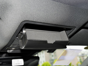 20212.0T 250PS R-DYNAMIC SEƼ\Ӱ  g