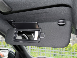 20212.0T 250PS R-DYNAMIC SEƼ\Ӱ  ꖰ壨