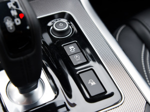 20212.0T 250PS R-DYNAMIC SEƼ\(yn)(dng)  п؅^(q)