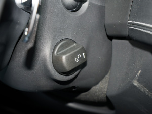 20212.0T 250PS R-DYNAMIC SEƼ\Ӱ  п؅^