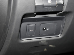 20212.0T 250PS R-DYNAMIC SEƼ\Ӱ  п؅^