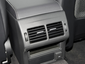 20212.0T 250PS R-DYNAMIC SEƼ\Ӱ  п؅^(q)