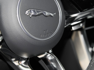 20212.0T 250PS R-DYNAMIC SEƼ\Ӱ  п؅^(q)