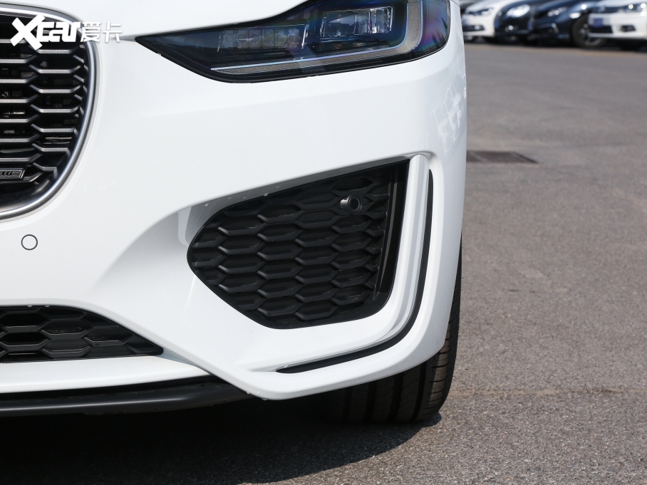 2022ݱXEL 2.0T 250PS R-DYNAMIC SM(jn)ȡ\(yn)Ӱ