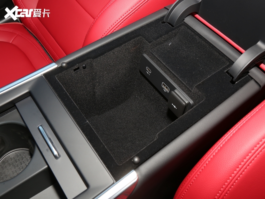 2022ݱXEL 2.0T 250PS R-DYNAMIC SMȡ\Ӱ