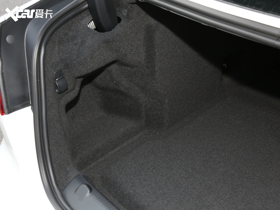 2022ݱXEL 2.0T 250PS R-DYNAMIC SMȡ\Ӱ