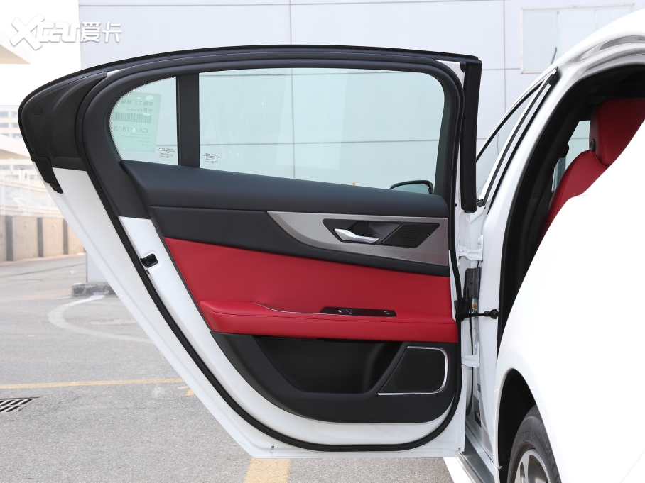 2022ݱXEL 2.0T 250PS R-DYNAMIC SMȡ\Ӱ