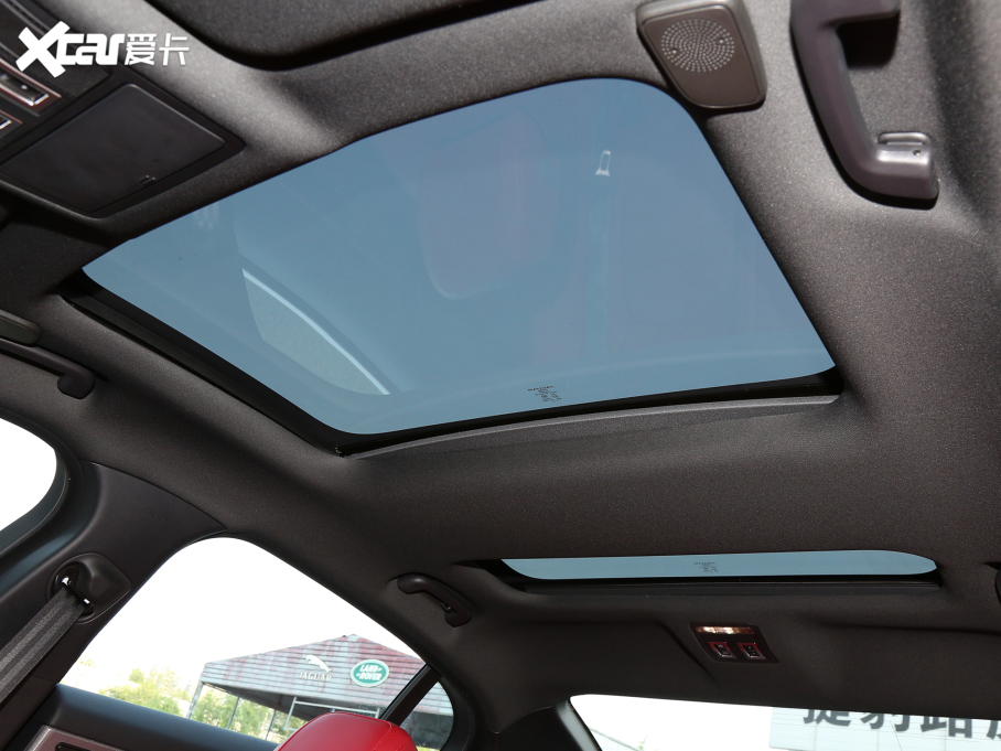 2022ݱXEL 2.0T 250PS R-DYNAMIC SM(jn)ȡ\(yn)Ӱ