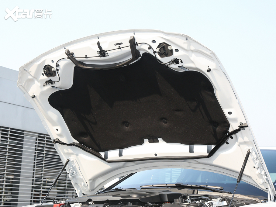 2022ݱXEL 2.0T 250PS R-DYNAMIC SMȡ\Ӱ