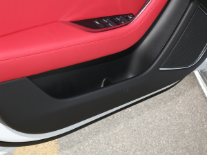 20222.0T 250PS R-DYNAMIC SMȡ\Ӱ ǰTg