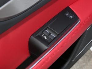 20222.0T 250PS R-DYNAMIC SMȡ\Ӱ ܇ƅ^