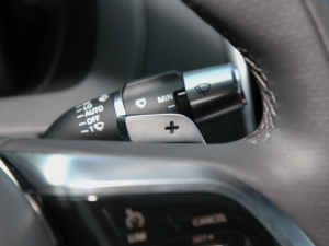 20222.0T 250PS R-DYNAMIC SMȡ\Ӱ п؅^