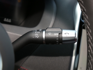 20222.0T 250PS R-DYNAMIC SMȡ\Ӱ п؅^