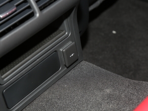 20222.0T 250PS R-DYNAMIC SMȡ\Ӱ п؅^