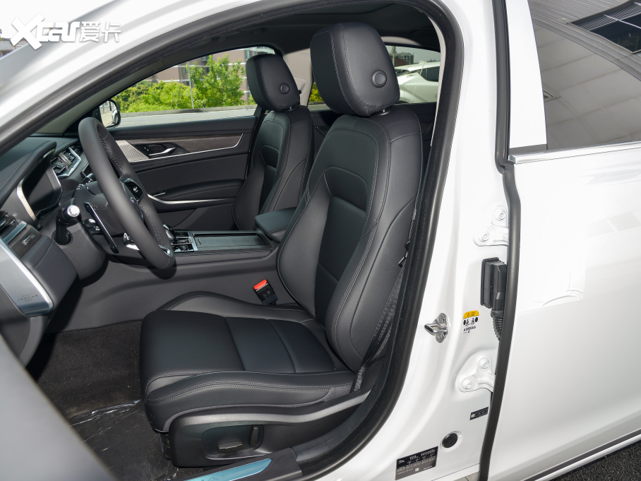 2022ݱXFL 2.0T P200 򌾫ӢA