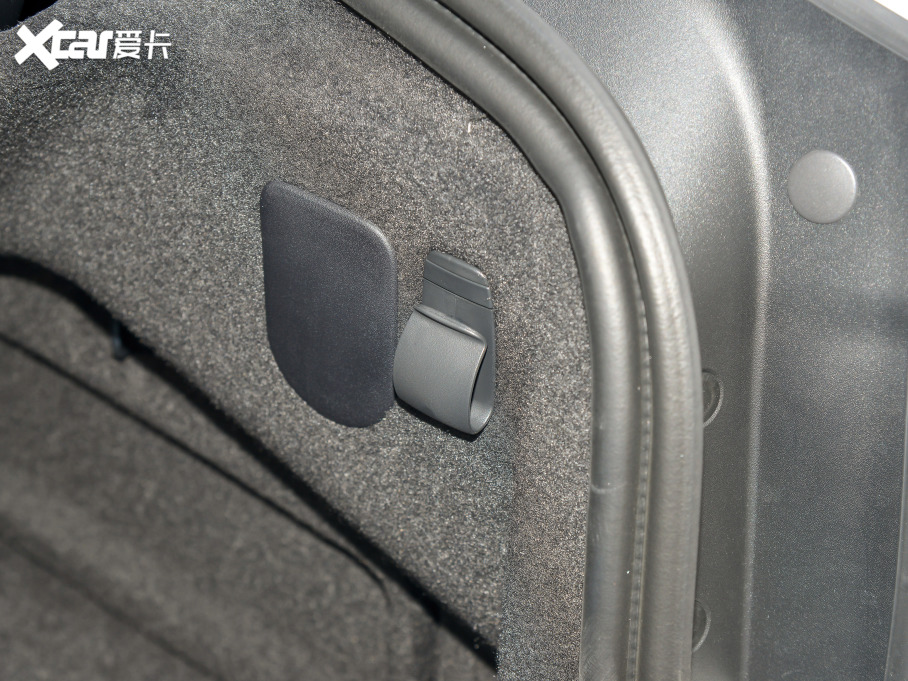 2022ݱXFL 2.0T P200 򌾫ӢA