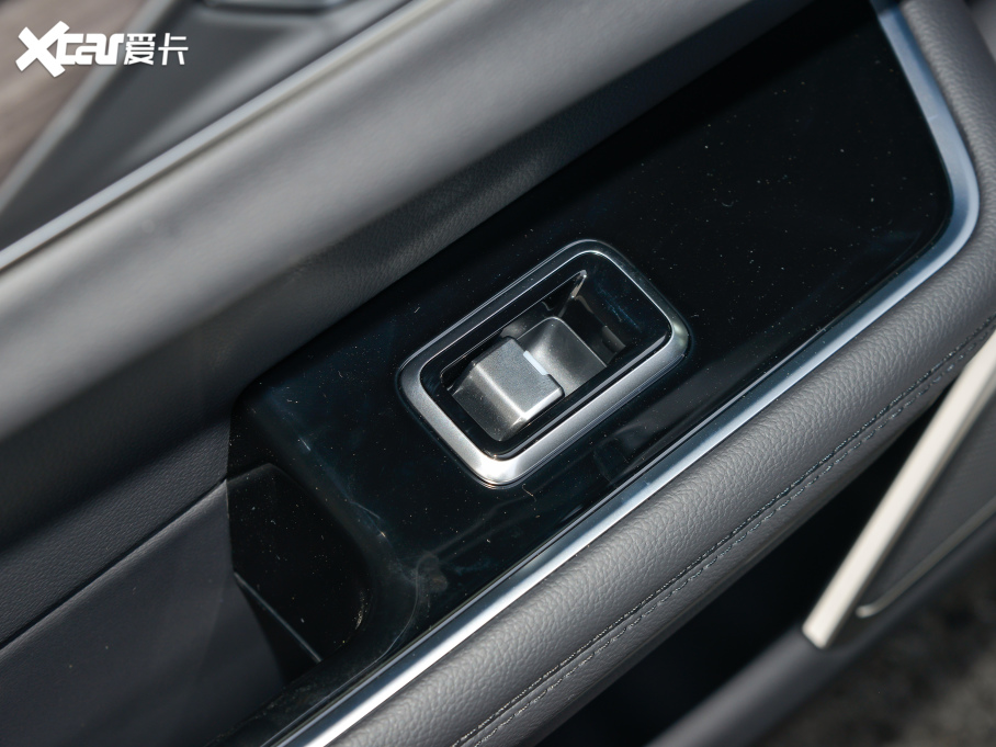 2022ݱXFL 2.0T P200 (q)ӢA