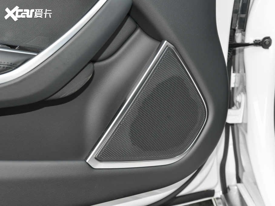 2022ݱXFL 2.0T P200 򌾫ӢA