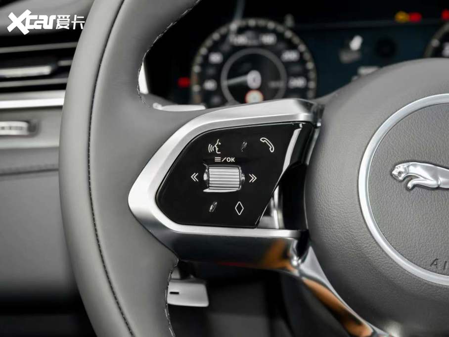 2022ݱXFL 2.0T P200 򌾫ӢA