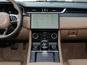2022款2.0T P250 两驱尊享豪华版 中控台