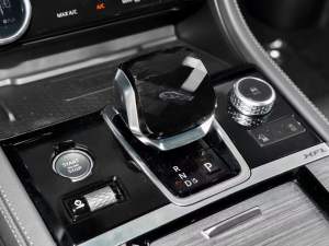 2022款2.0T P200 两驱精英豪华版 换挡杆