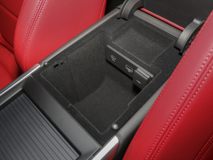 20232.0T 250PS R-DYNAMIC SMȡ\Ӱ g